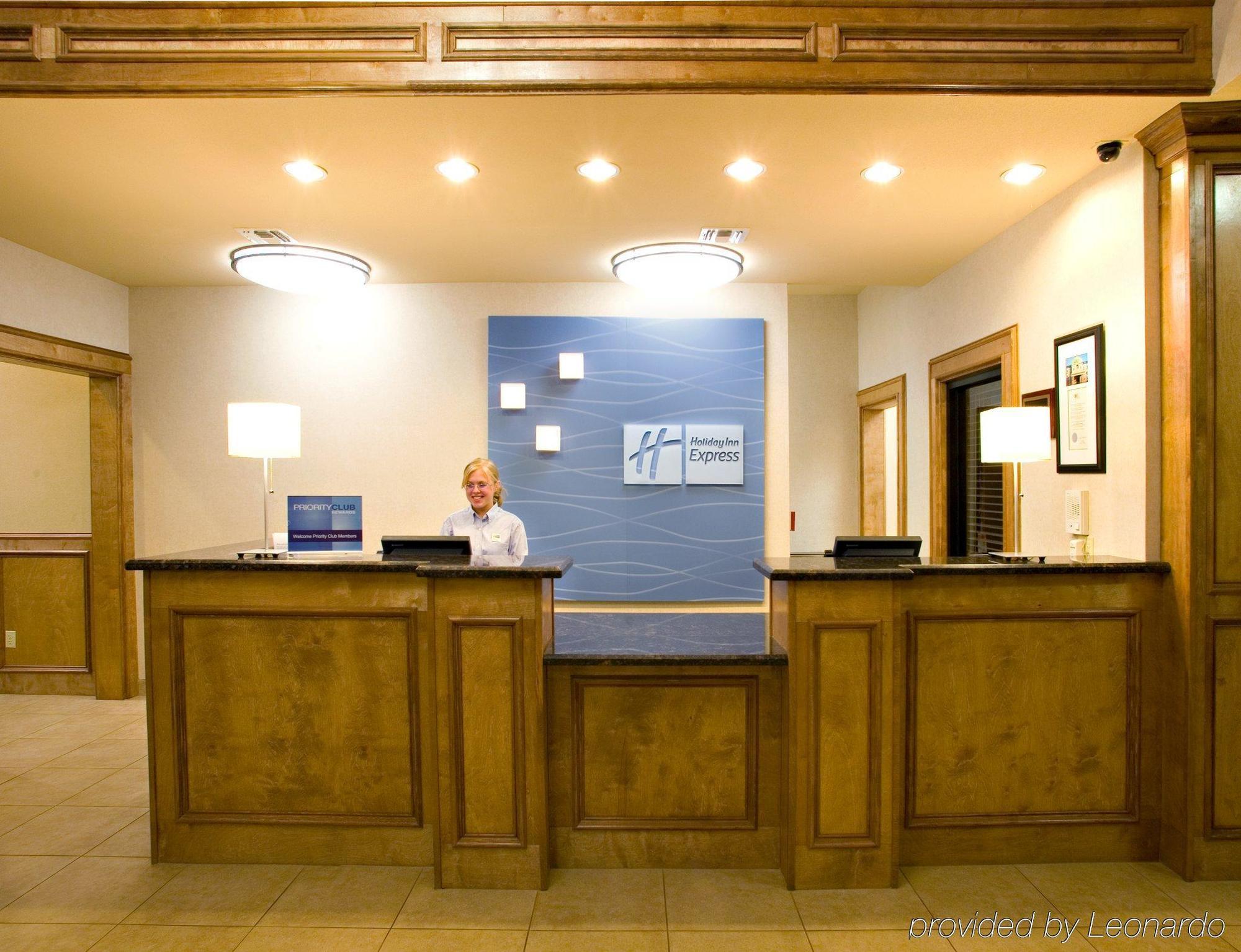 Holiday Inn Express Hotel And Suites Kingsville By Ihg Interiør billede